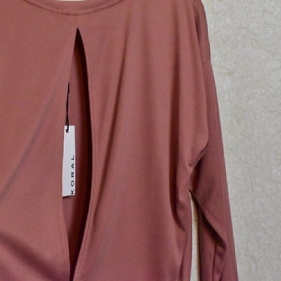 Koral Long Sleeve Boxy Pullover Top Size S - Picture 11 of 11